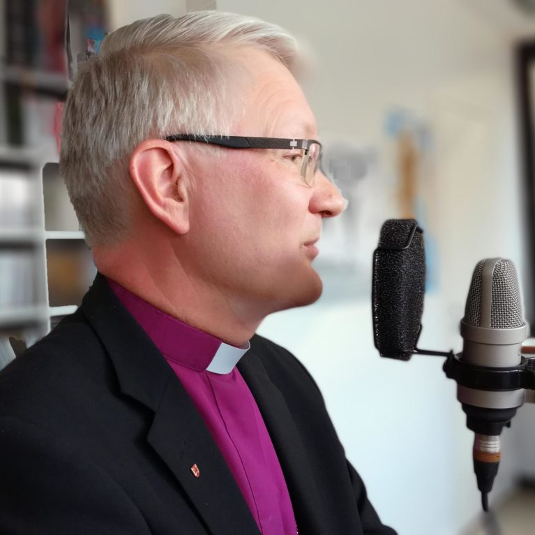 KUUNTELE: Päätoimittajat tenttaavat suorassa lähetyksessä Mikkelin piispa Seppo Häkkistä